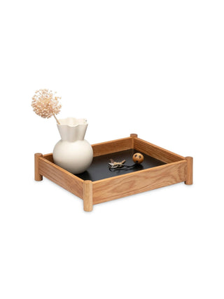 Holztablett Viva von Maison Lumu, in zwei Größen, zeigt eine elegante, naturbelassene Oberfläche für die Küche.