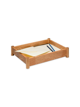 Holztablett Viva von Maison Lumu in zwei Größen, rechteckig mit Griffen, ideal für die Küche, aus hellem Holz gefertigt.