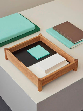 Holztablett Viva von Maison Lumu in zwei Größen, rechteckiges Küchen-Serviertablett aus Holz mit Griffen, natürliche Optik